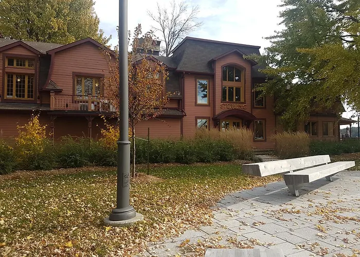 1-Bedroom Cozy Suite #23 By Amazing Property Rentals